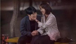 春夜韩剧在线观看,浪漫邂逅，情感纠葛，在线观看浪漫启程